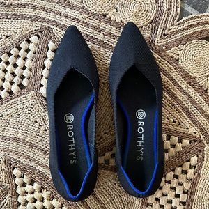 Rothy’s the Point Black slip on shoe, size 9